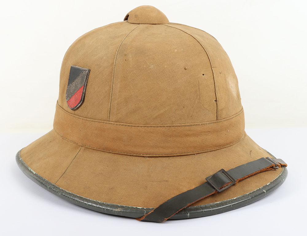 #1031 – WW2 German Afrikakorps 1st Pattern Pith (Sun) Helmet