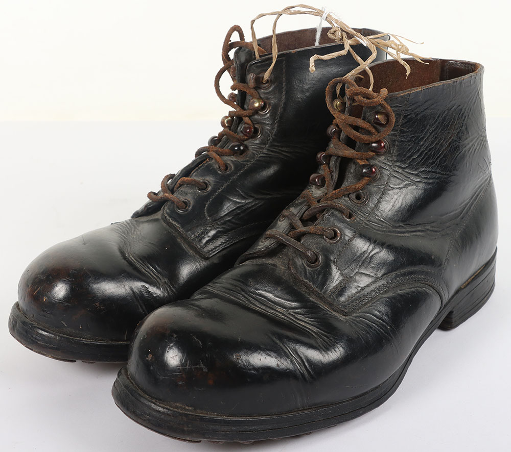 #1043 – Pair of Third Reich Hitler Youth Boots