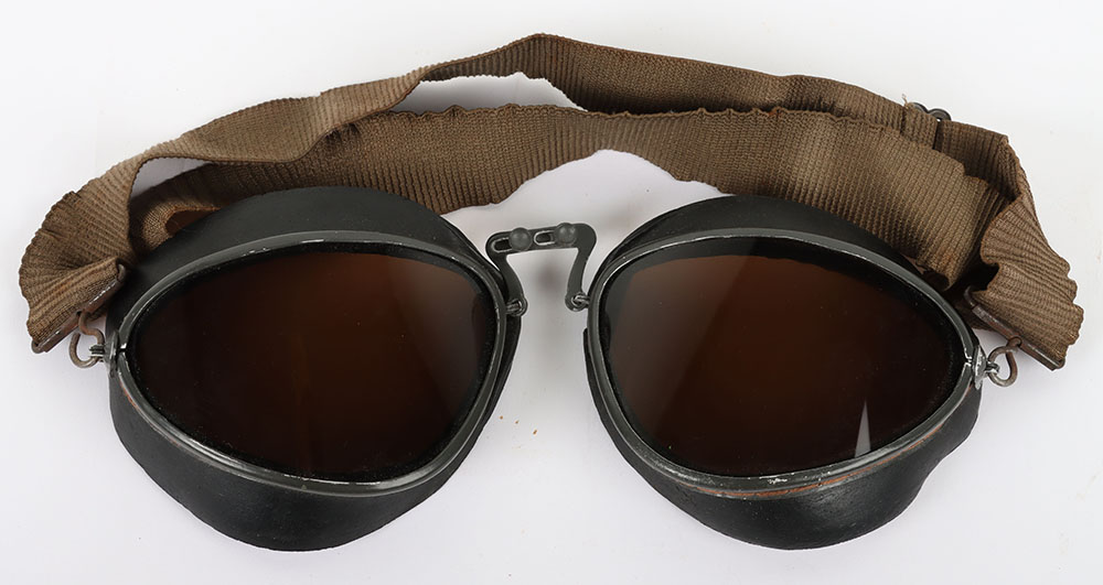 #1159 – WW2 German Luftwaffe Flying Goggles