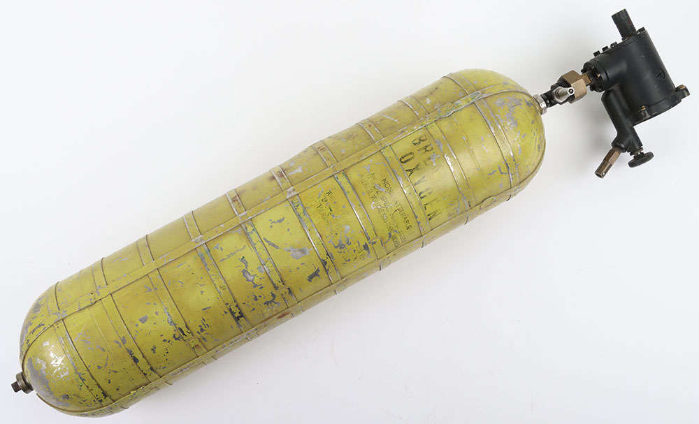 #1198 – WW2 USAAF Type B-2 Aircrew Oxygen Bottle