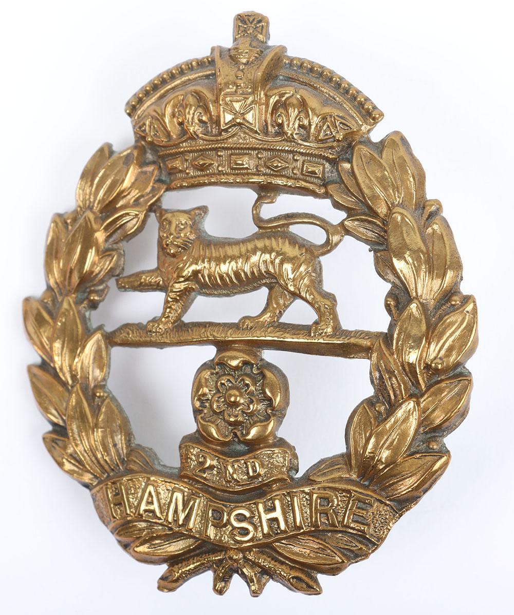 #122 – Victorian 2nd Battalion Hampshire Regiment Foreign Service Helmet Badge,