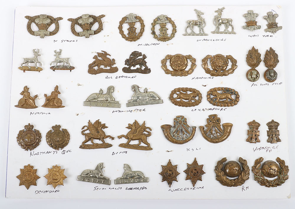 #1247 – 19x Pairs of British Infantry Other Ranks Collar Badges