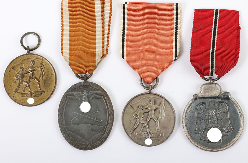 #1442 – 4x WW2 German Medals