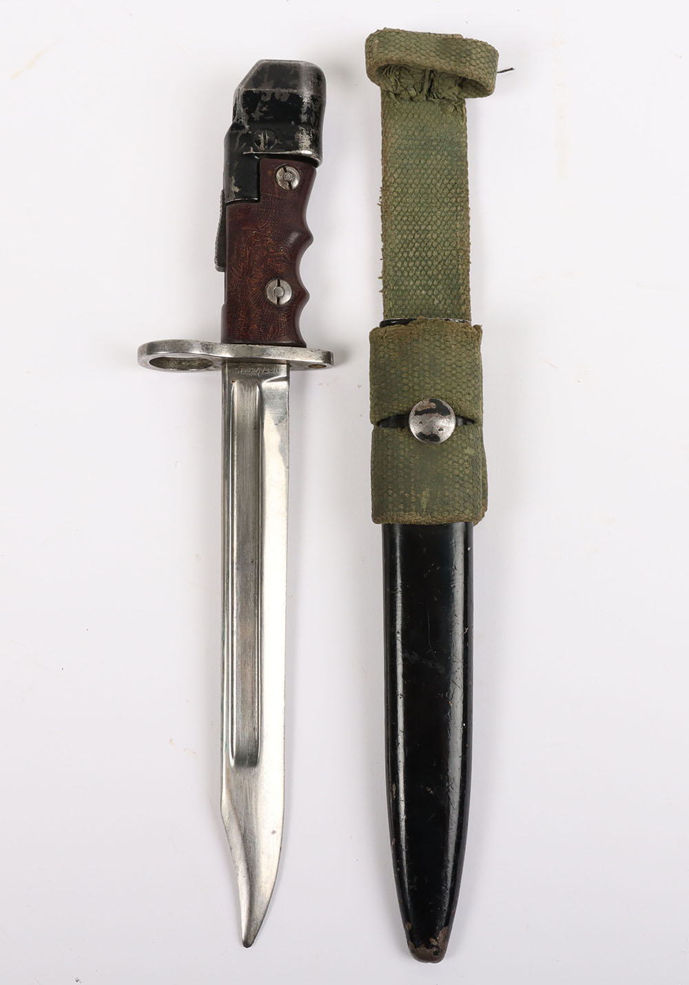 #566 – British No7 Bayonet