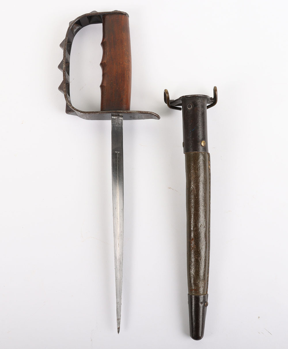 #571 – WW1 American L F & C 1917 Fighting Knife