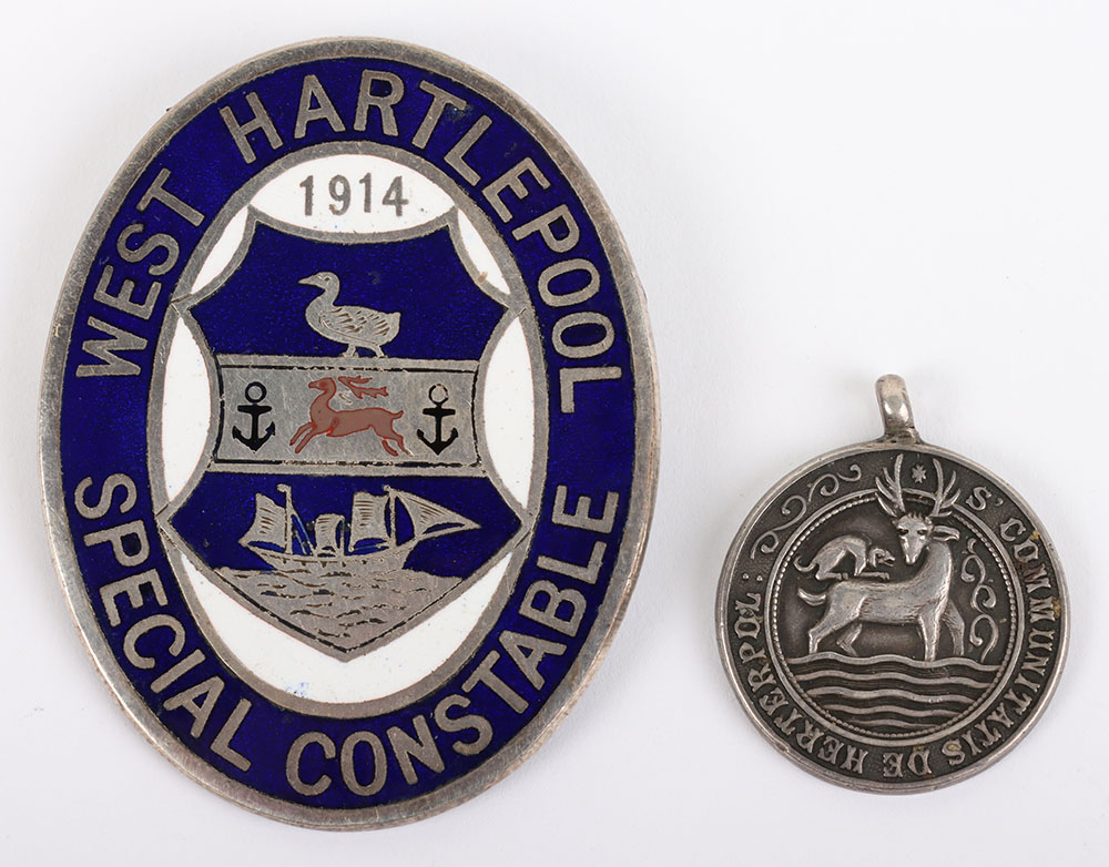 #61 – White Metal and Enamel West Hartlepool 1914 Special Constabulary Pin Back Badge