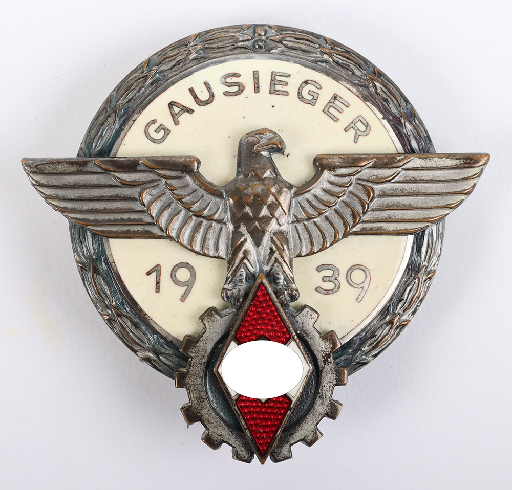 #863 – Third Reich Hitler Youth 1939 Gausieger Badge