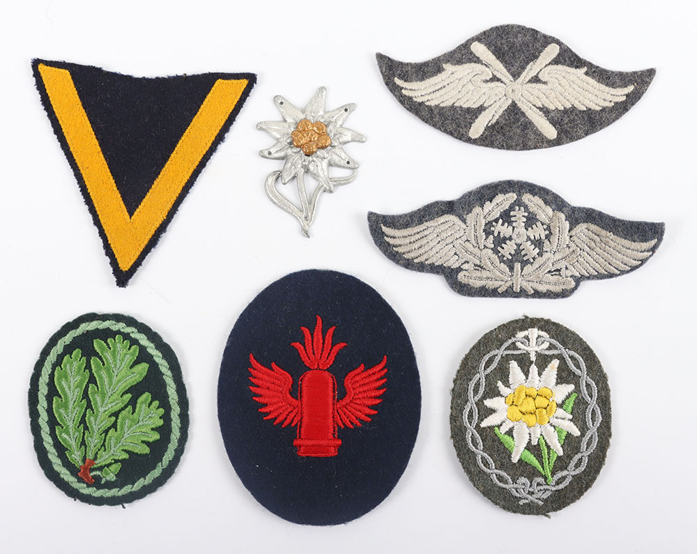 #1019 – WW2 German Cloth Insignia Grouping