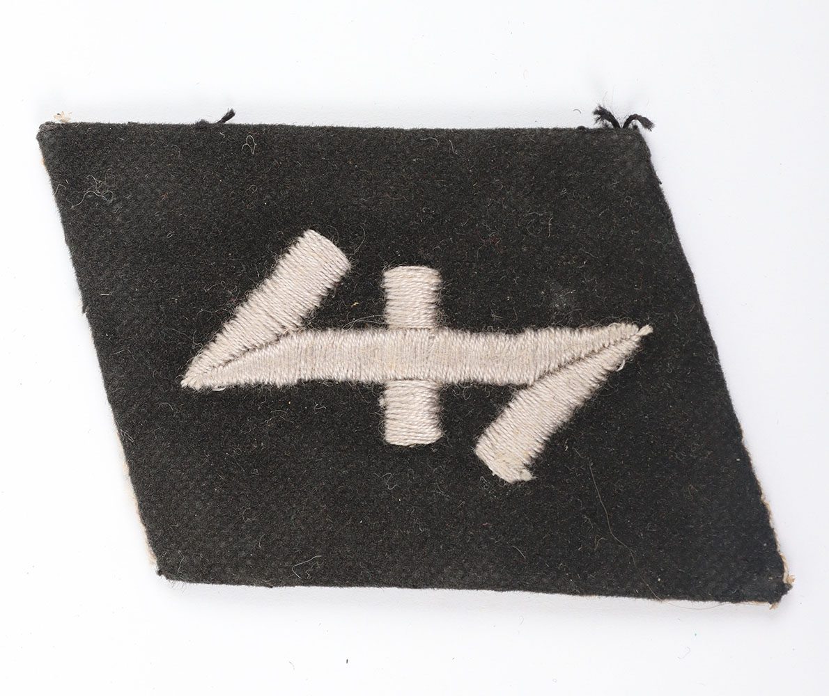 #1022 – WW2 German Waffen-SS 23rd Nederland Foreign Volunteers Collar Patch