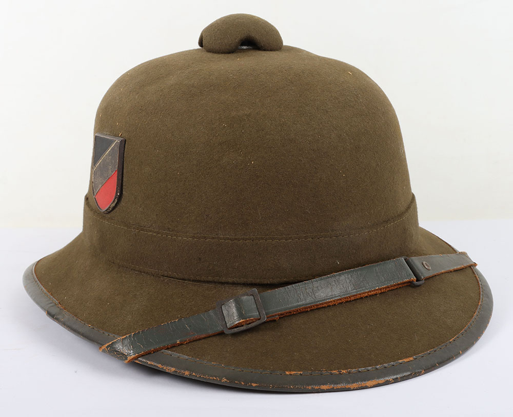 #1049 – WW2 German Afrikakorps 2nd Pattern Sun Helmet