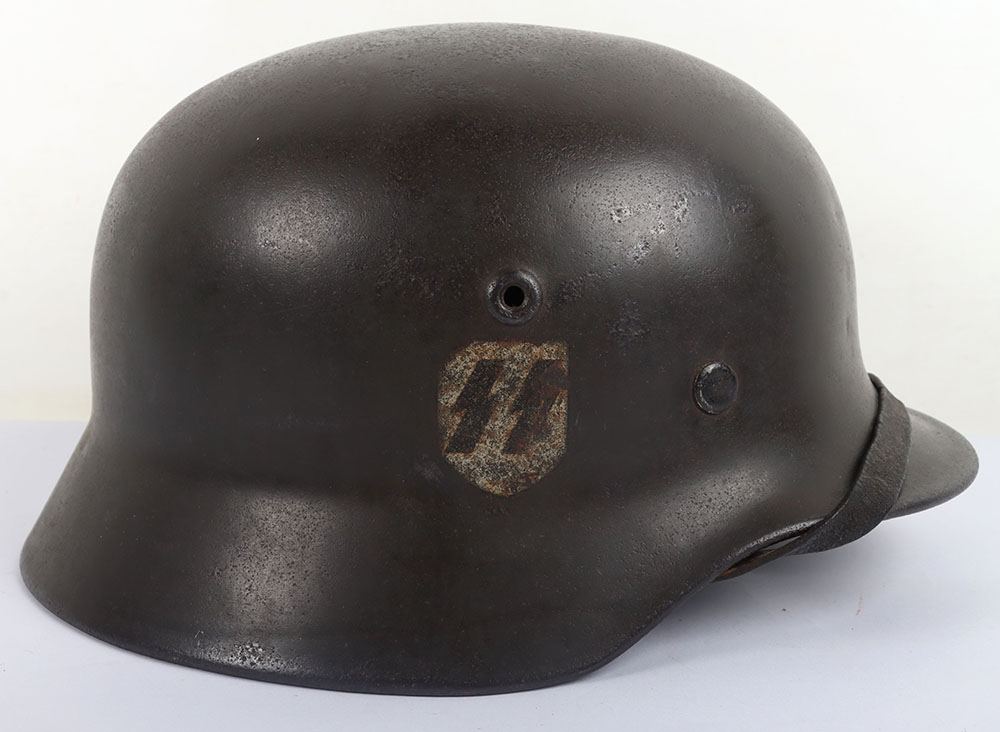 #1054 – WW2 German Waffen-SS Single Decal Steel Combat Helmet