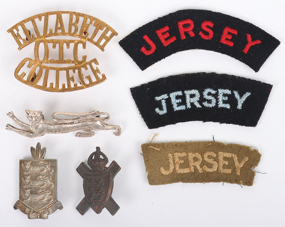 #152 – Grouping of Badges and Insignia of Hampshire Regiment / Channel Islands Interest