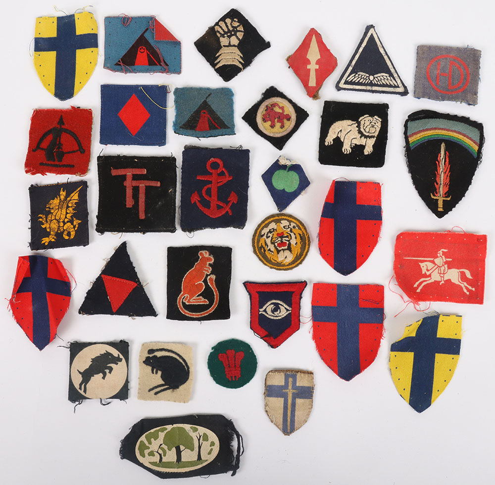 #320 – Grouping of WW2 British Cloth Formation Signs