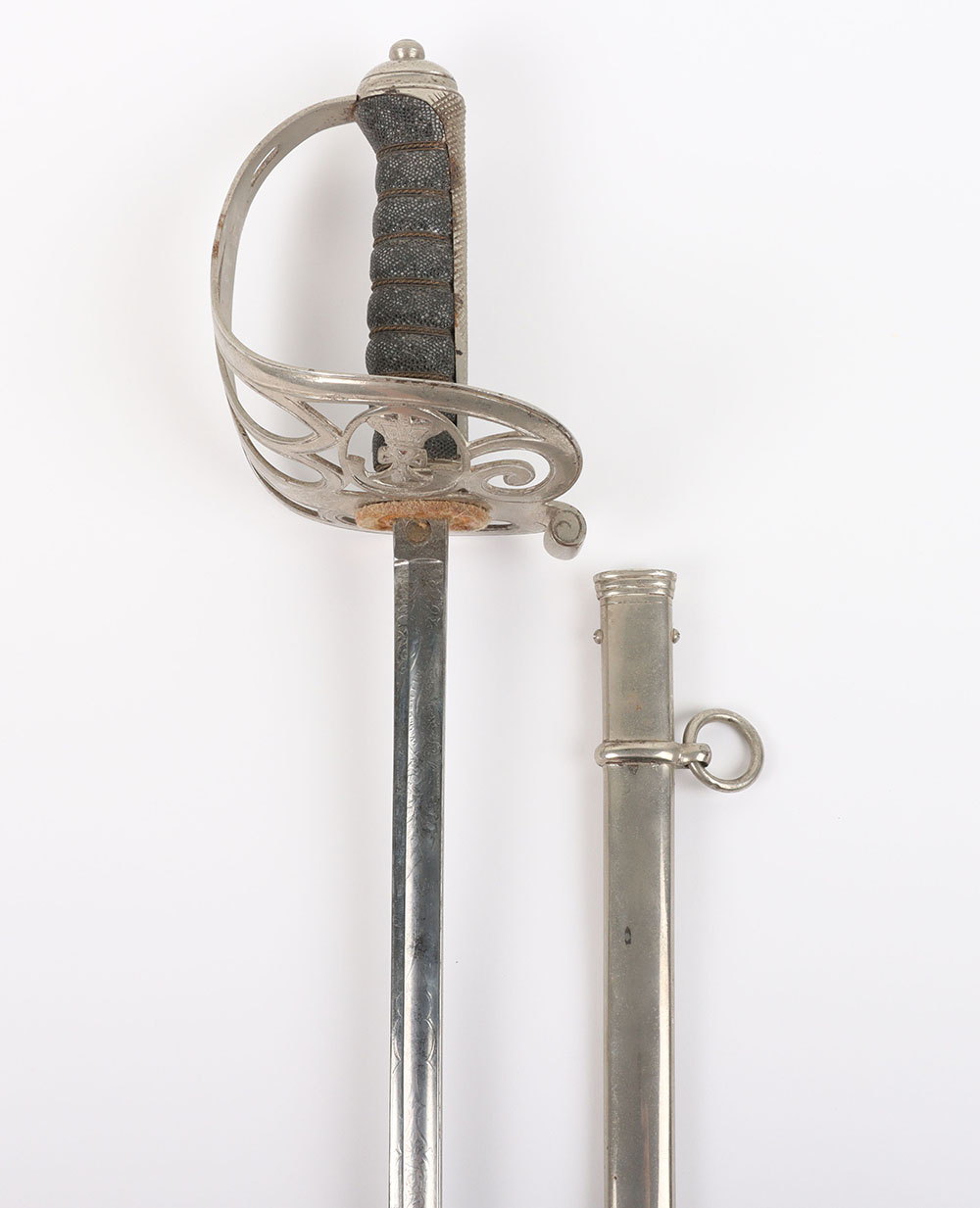 #545 – Scarce Late Victorian Officers Piquet Weight Sword of The Rifle Brigade (The Prince consort’s Own)