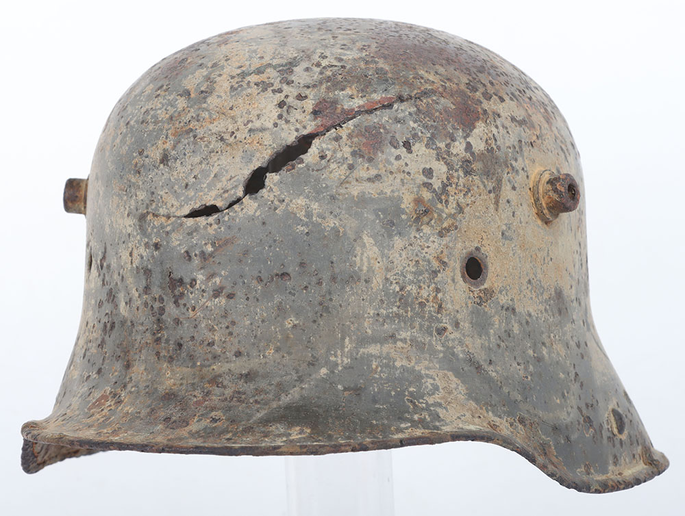 #807 – WW1 German M-16 Steel Helmet Shell