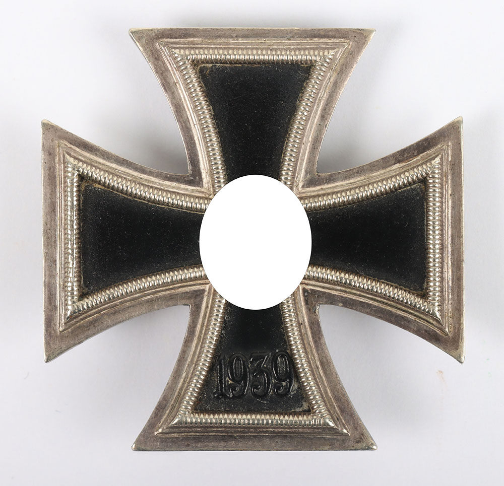 #869 – WW2 German 1939 Iron Cross 1st Class by Wilhelm Deumer