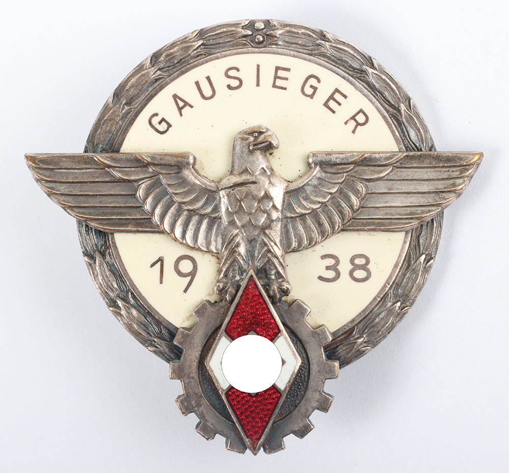 #905 – Third Reich Hitler Youth 1938 Gausieger Badge