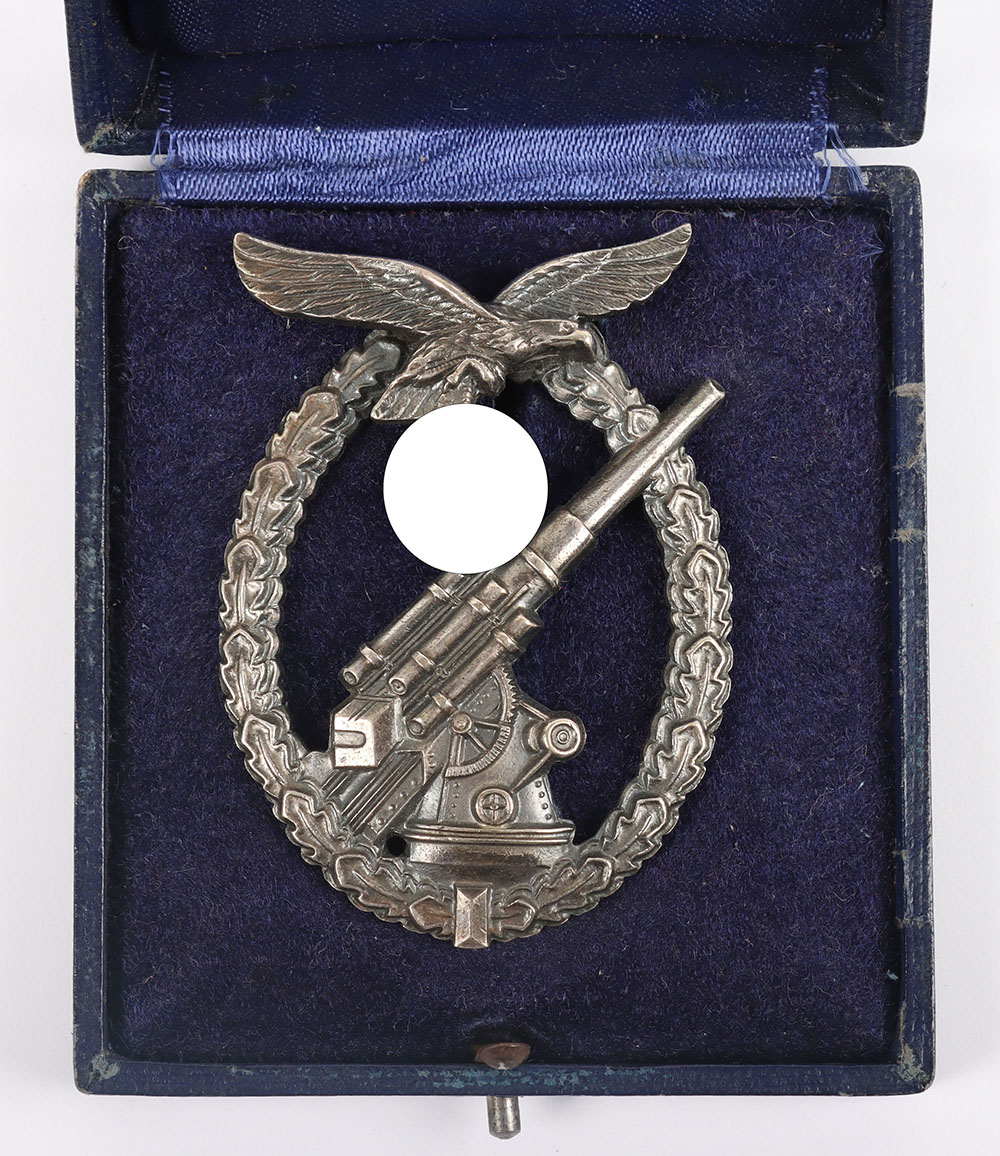 #942 – Cased WW2 German Luftwaffe Flak Badge by Gustav Brehmer