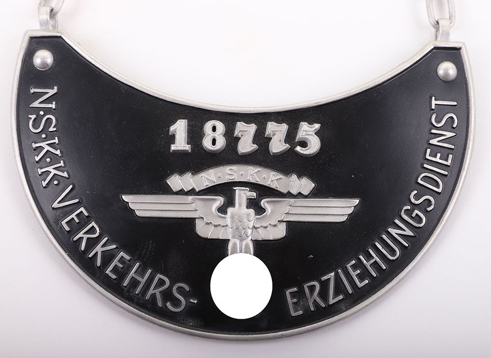 #140 – GERMAN WWII NSKK GORGET