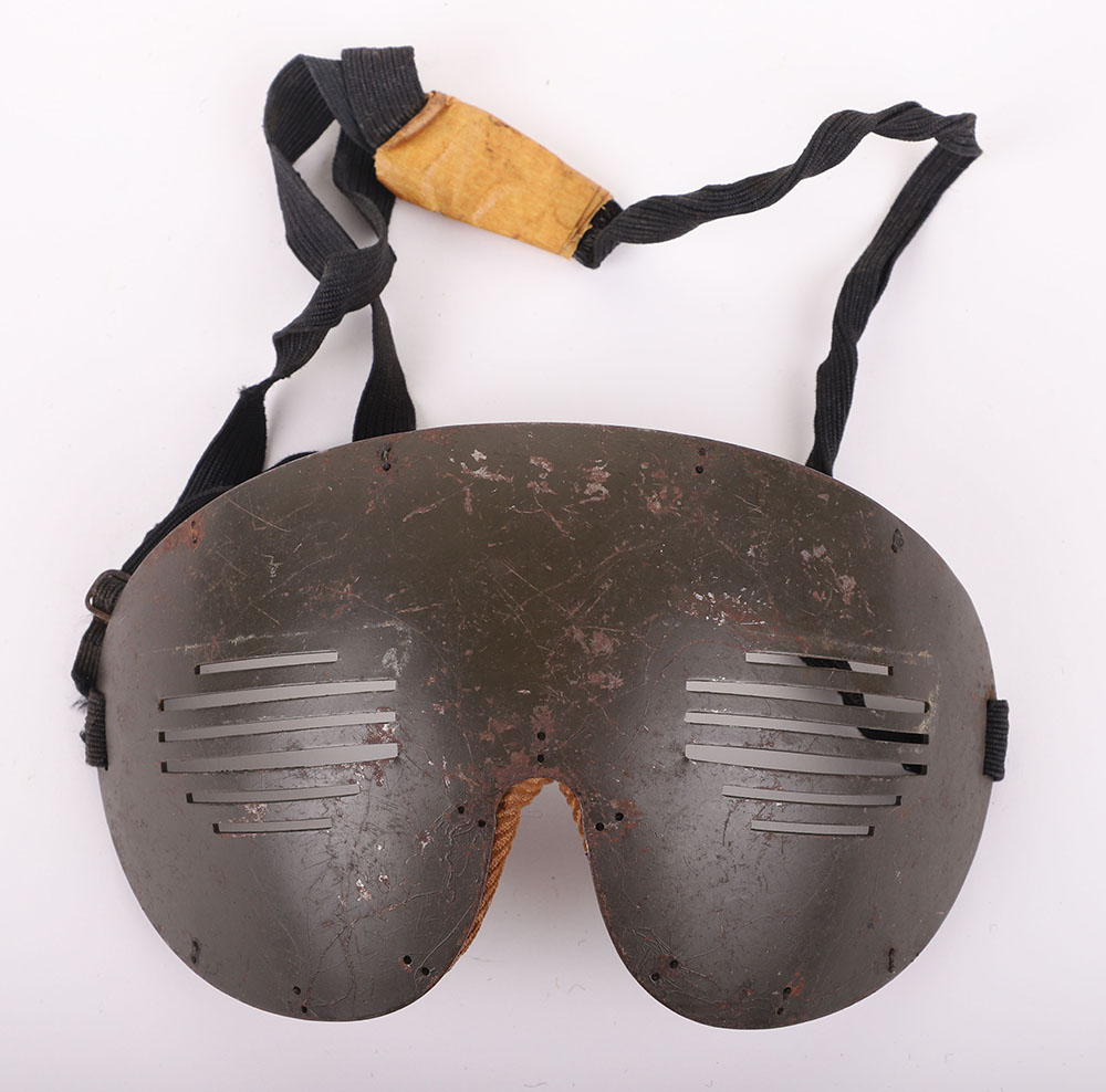 #196 – AMERICAN WWII USAAF ARM0RED ANTI-FLAK GOGGLES