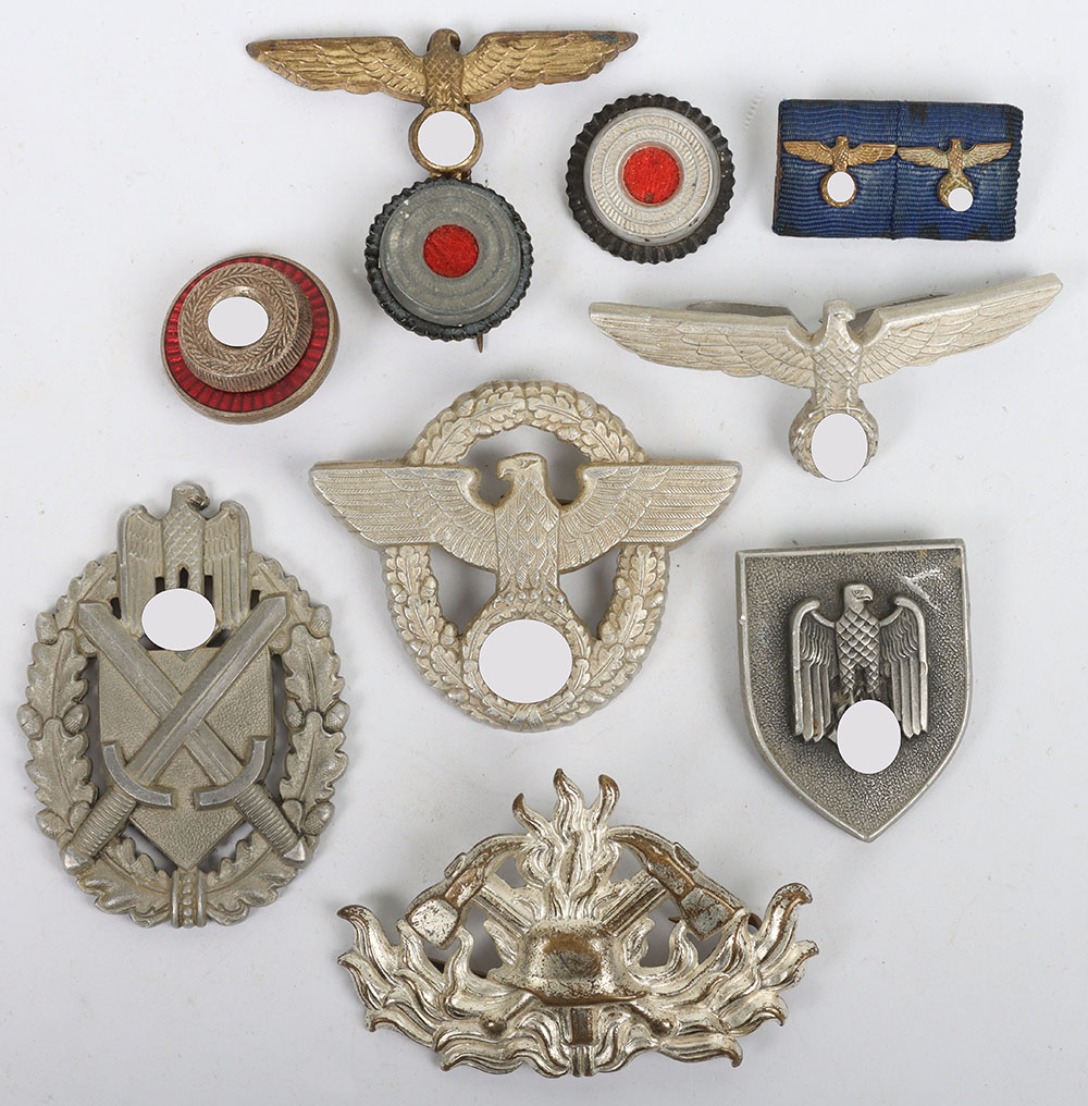 #239 – WW2 German Insignia Grouping