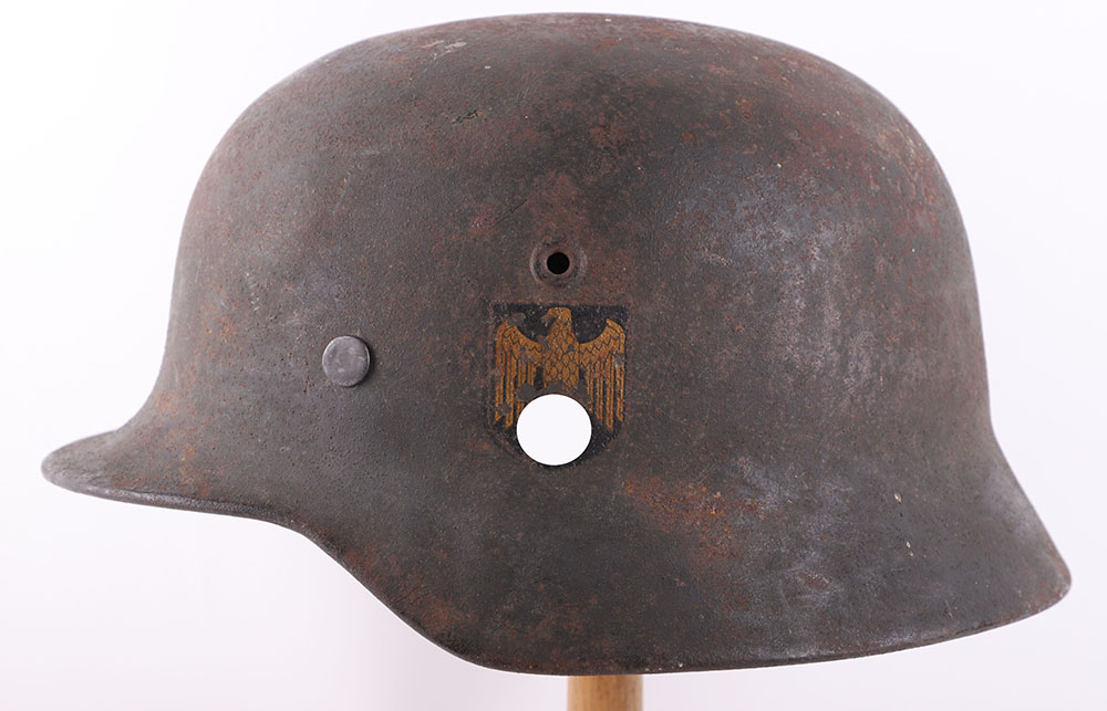 #272 – WWII GERMAN KRIEGSMARINE (NAVY) M-40 STEEL COMBAT HELMET