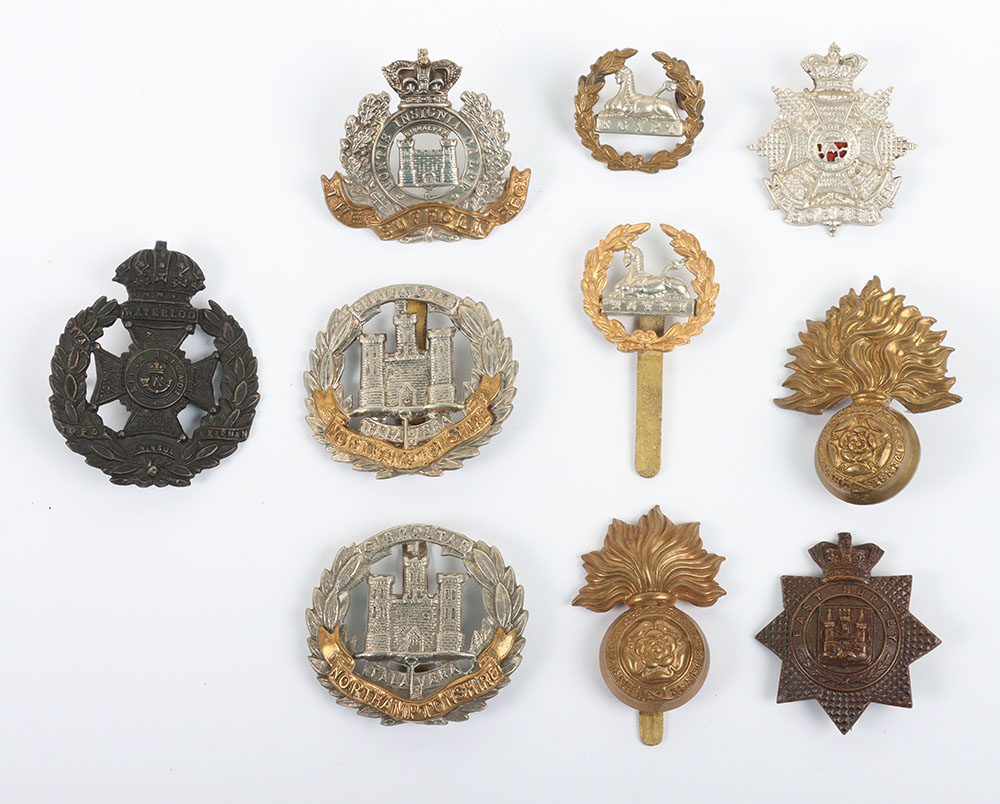 #87 – Grouping of Early British Infantry Regiment Cap Badges