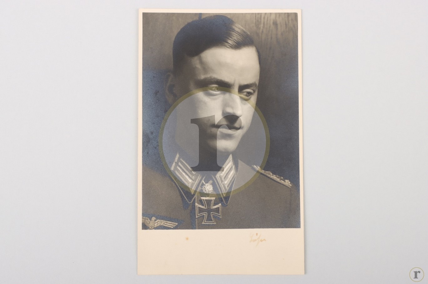 #70-0021 – Boeselager, Georg Freiherr von – portrait photo with Oak Leaves