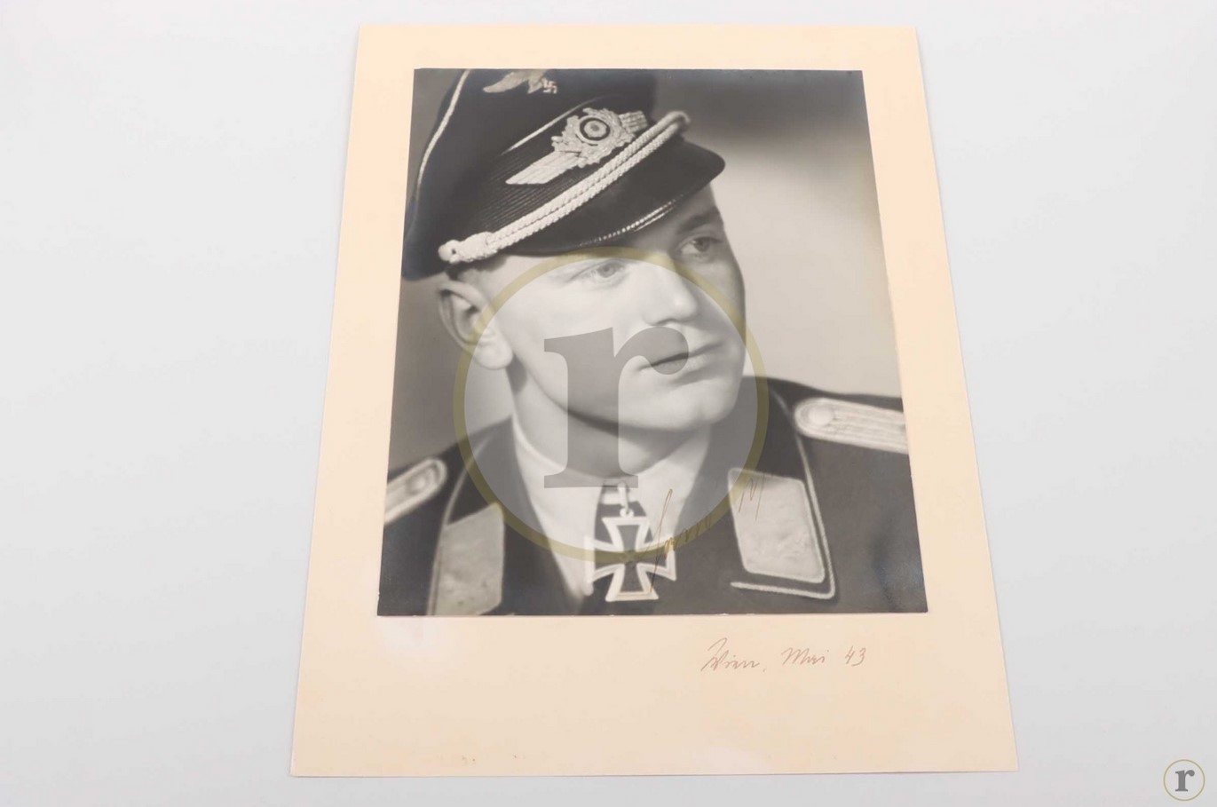 #70-0294 – Schalanda, Johann – large portrait photo with autograph