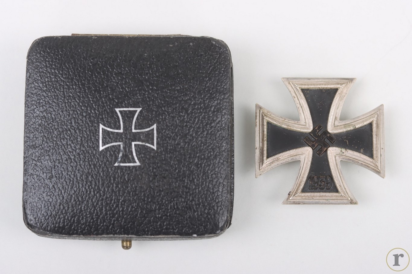 #71-0070 – 1939 Iron Cross 1st Class in case