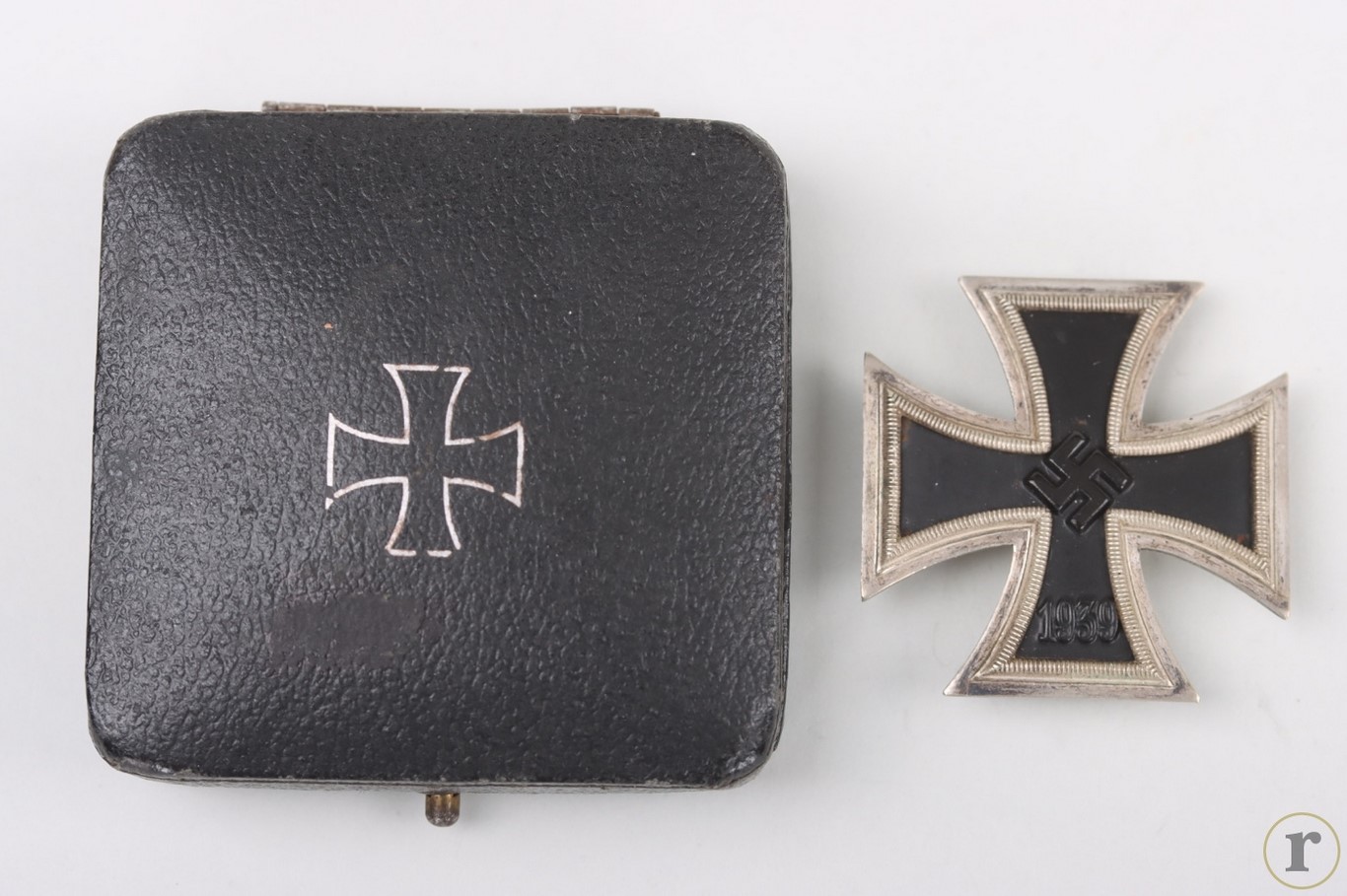 #71-0072 – 1939 Iron Cross 1st Class in case