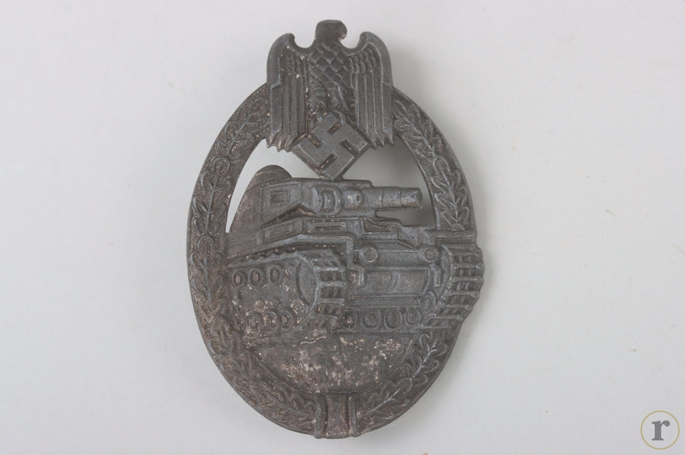 #71-0203 – Tank Assault Badge in Silver