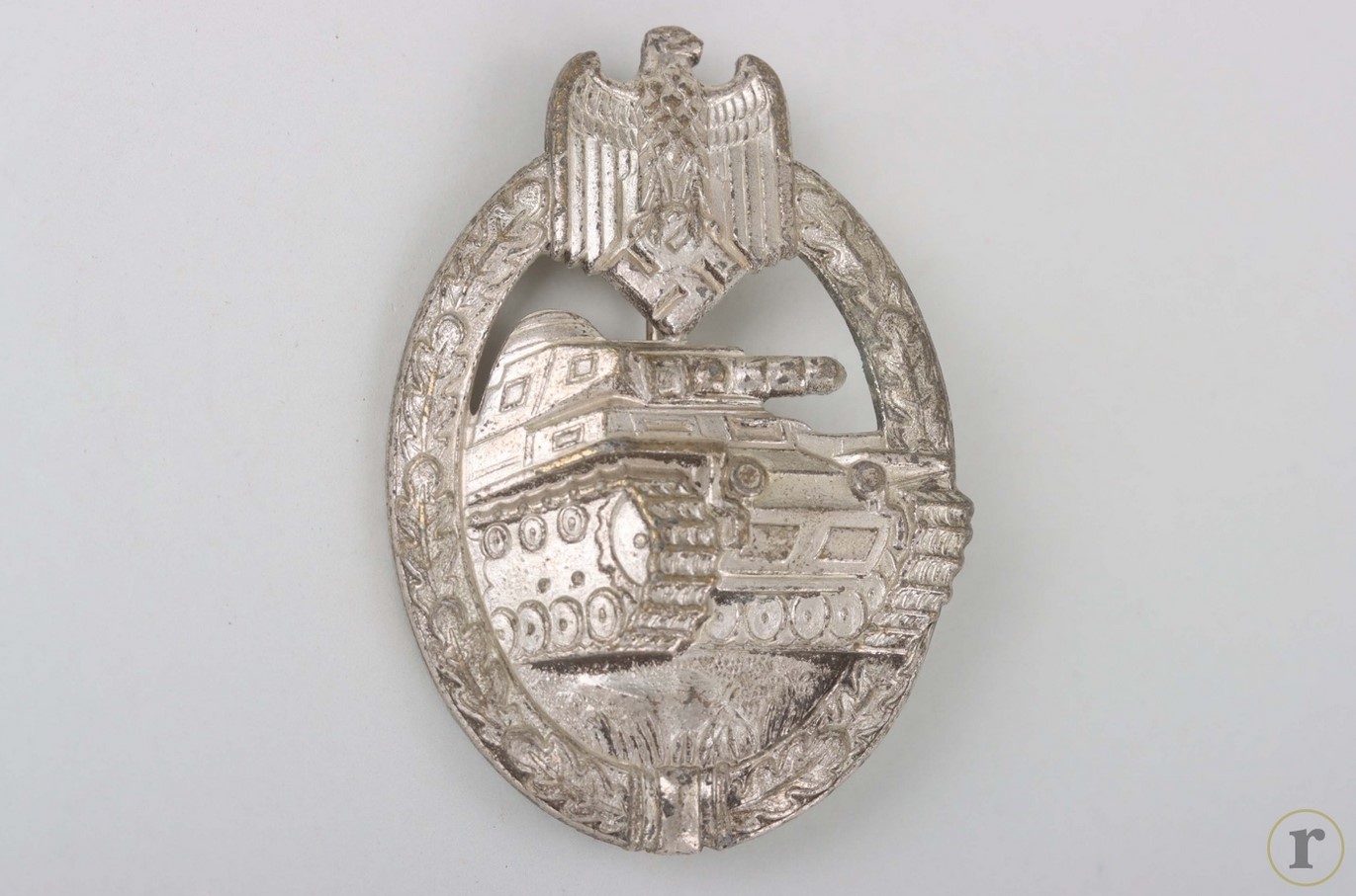 #71-0205 – Tank Assault Badge in Silver ‘S&L’