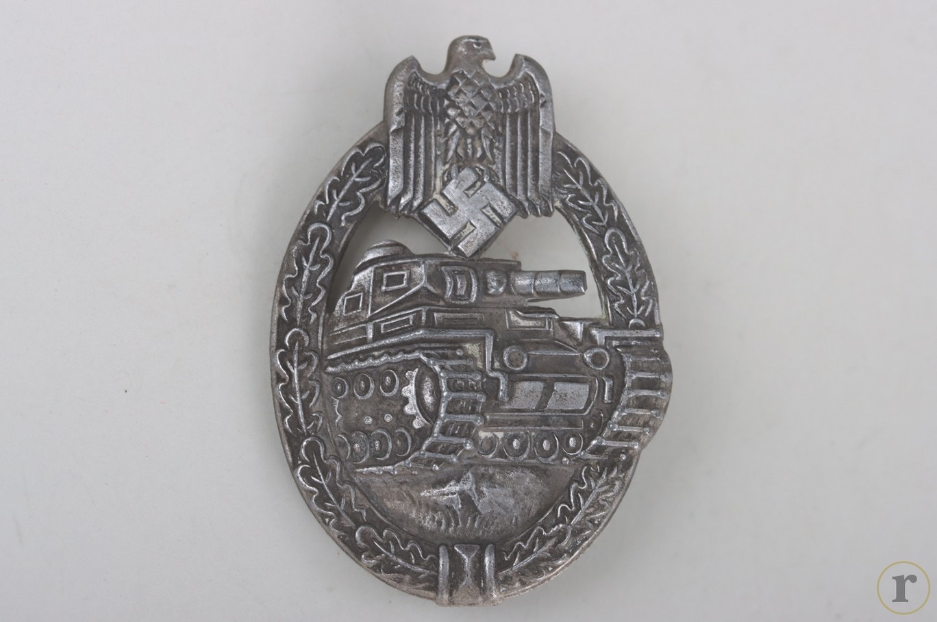 #71-0211 – Tank Assault Badge in Silver