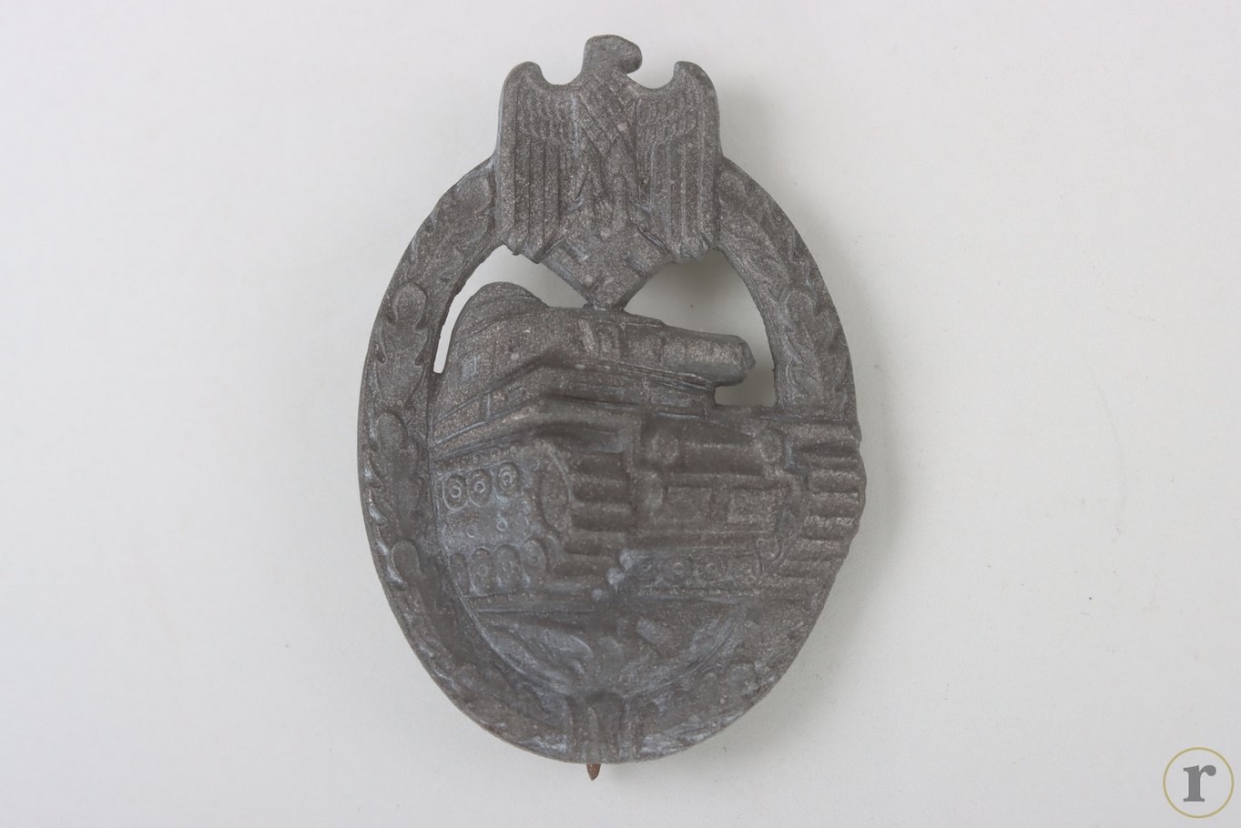 #71-0212 – Tank Assault Badge in Silver ‘Hymmen’