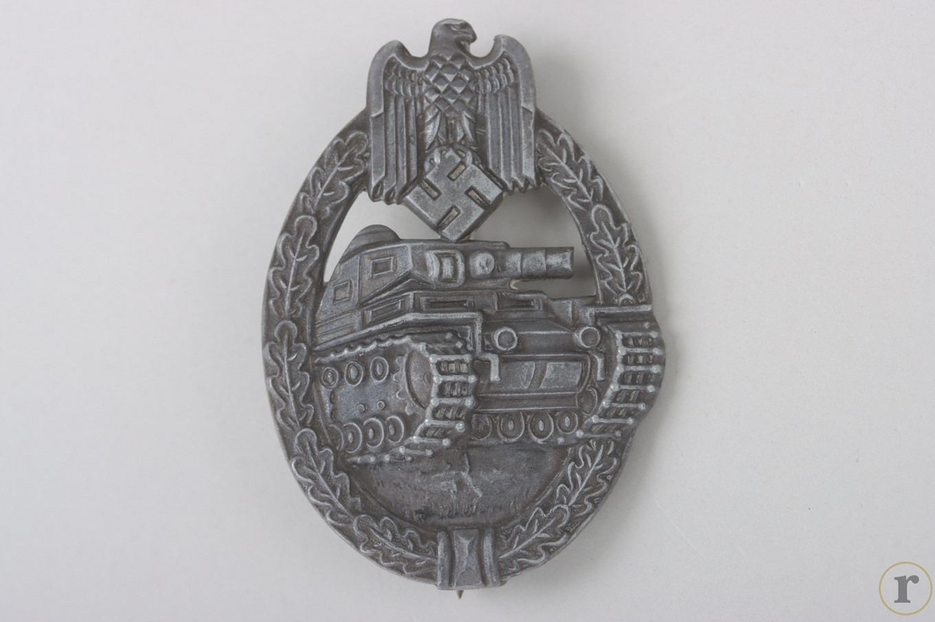 #71-0221 – Tank Assault Badge in Silver ‘R. Souval’