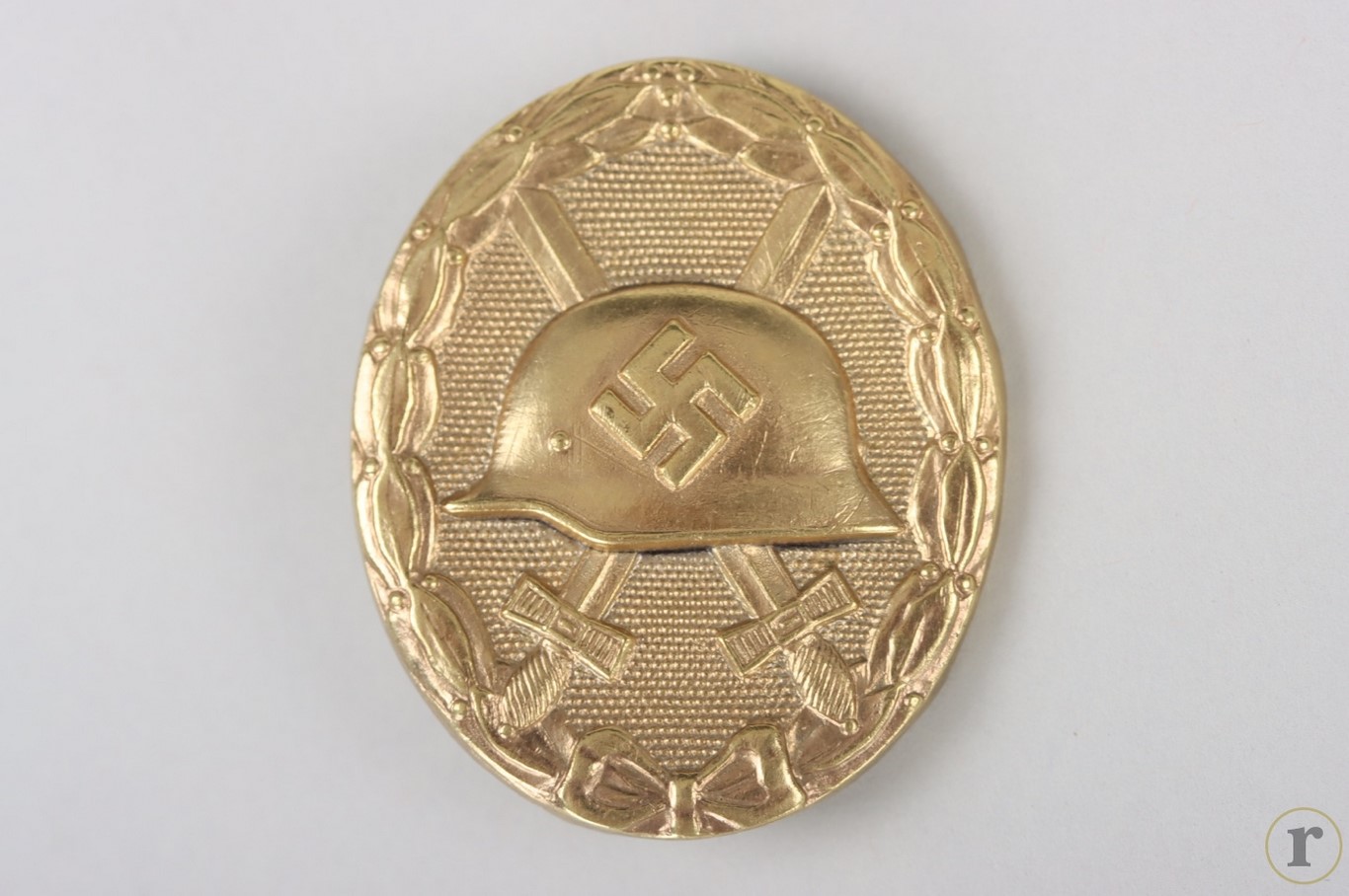 #71-0313 – Wound Badge in Gold (Black)