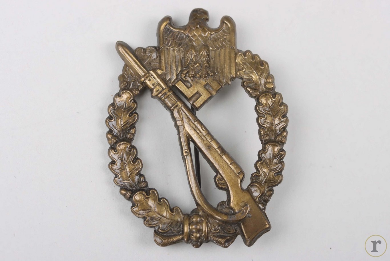 #71-1328 – Infantry Assault Badge in Bronze ‘R.K.’