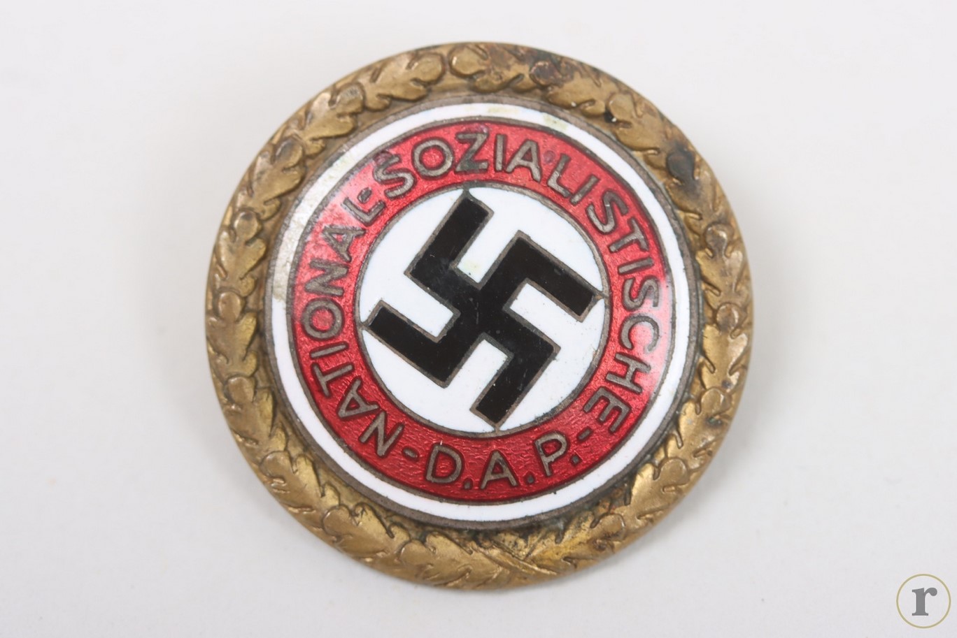 #71-1396 – NSDAP Golden Party Badge – 81598 (large type)