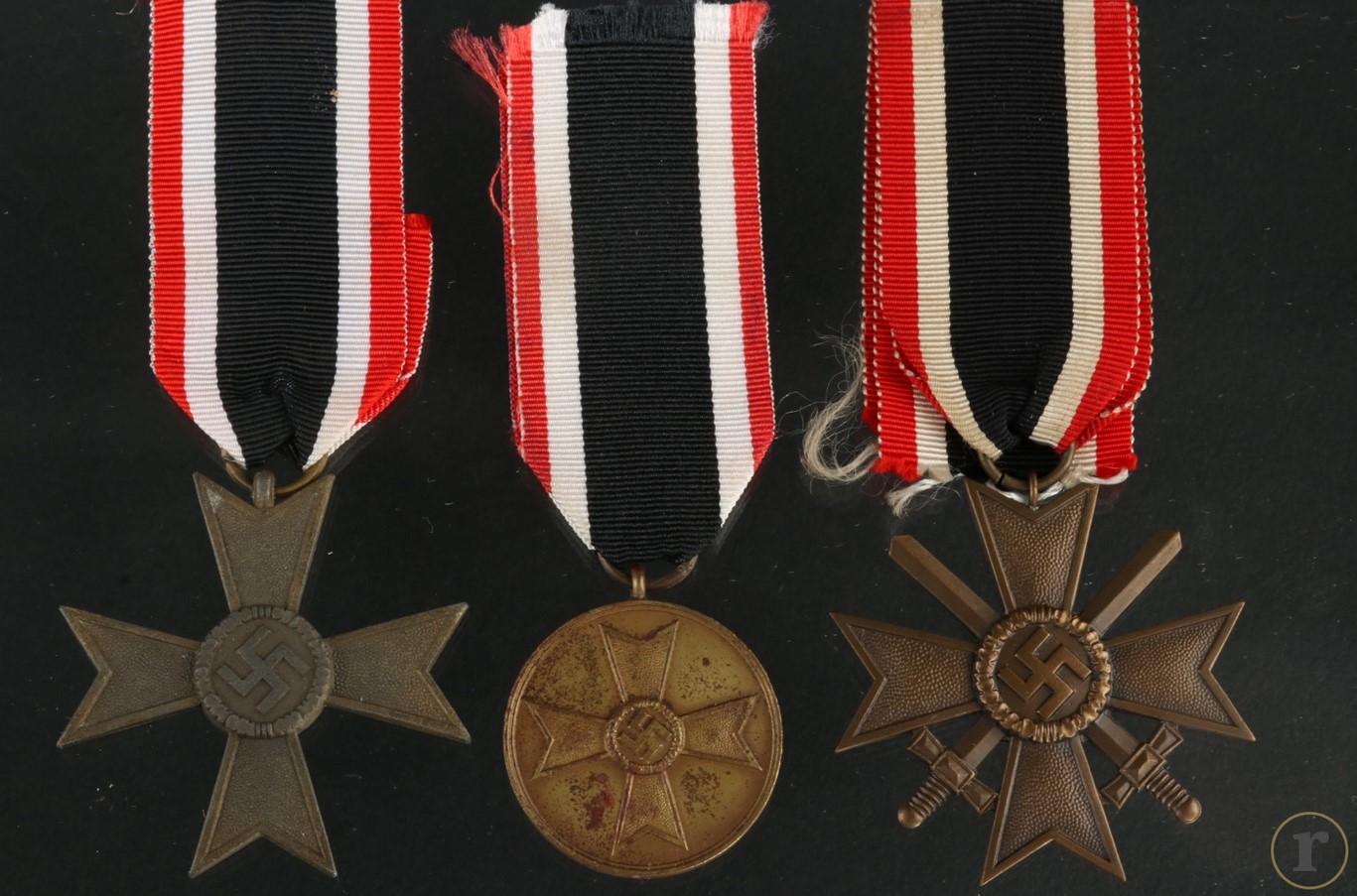 #0341 – A set of the War Merit Cross 2nd Class Series and Medal