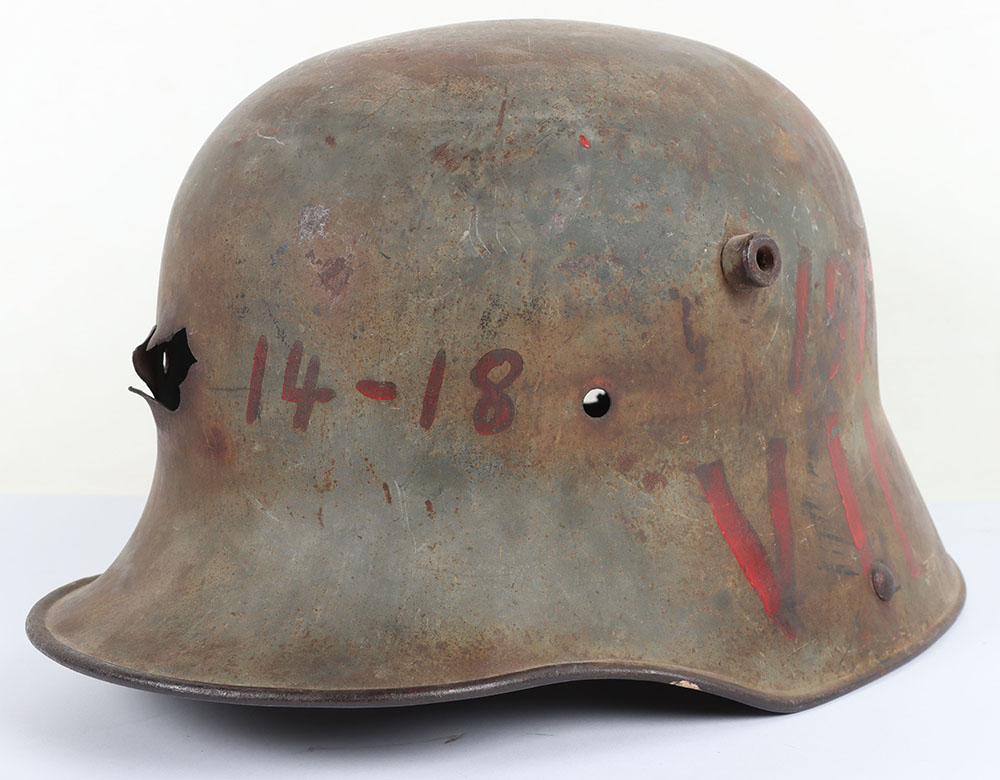 #399 – WW1 War Art German M-16 Steel Helmet Shell