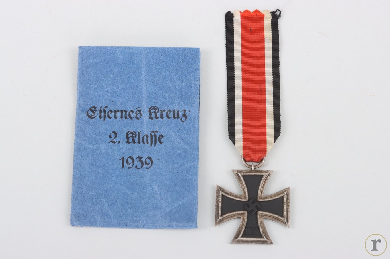 #73-1241 – 1939 Iron Cross 2nd Class with S&L pouch