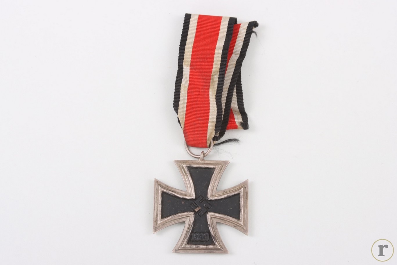 #73-1246 – 1939 Iron Cross 2nd Class round 3 Deschler