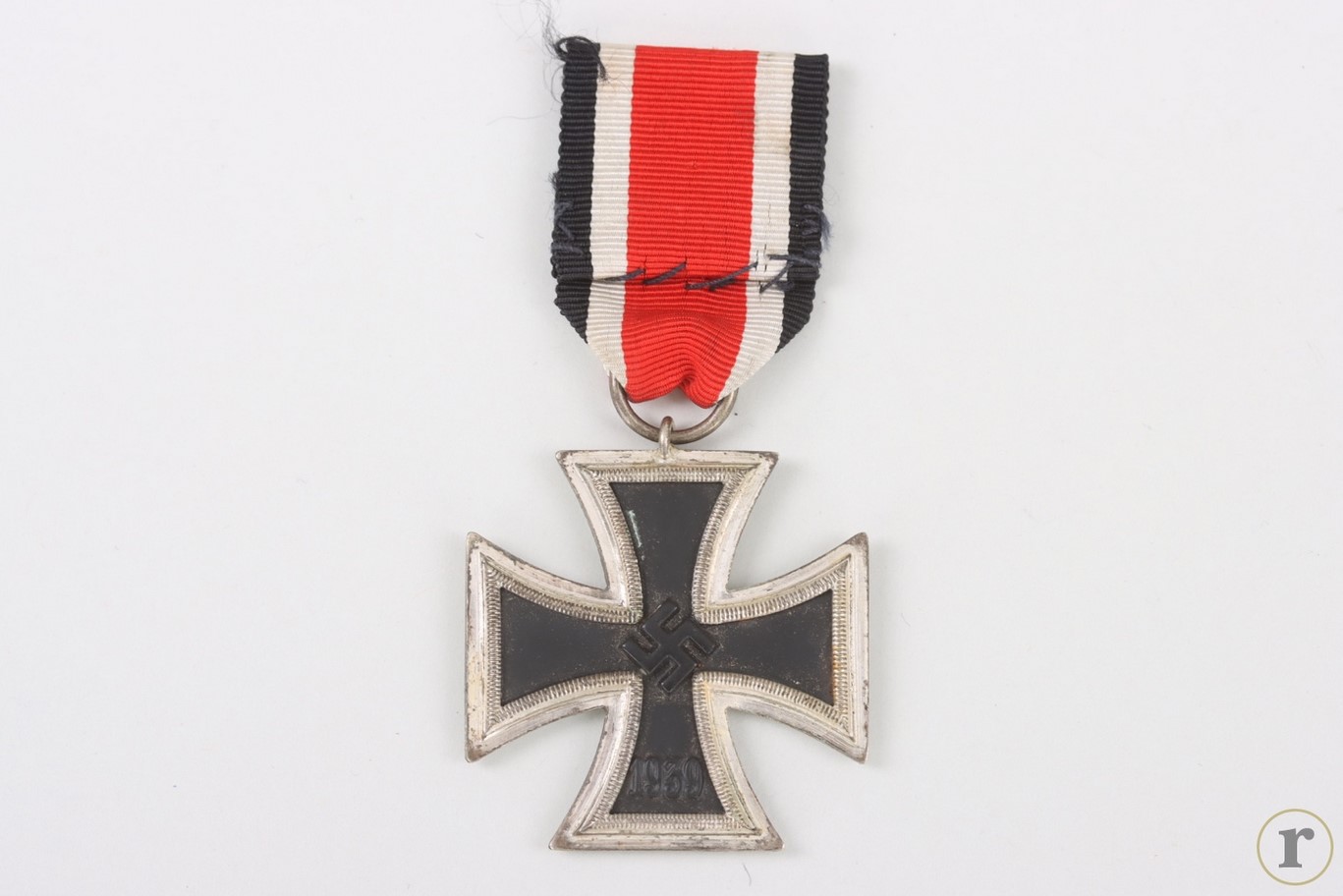 #73-1255 – 1939 Iron Cross 2nd Class, maker marked 40, Berg & Nolte