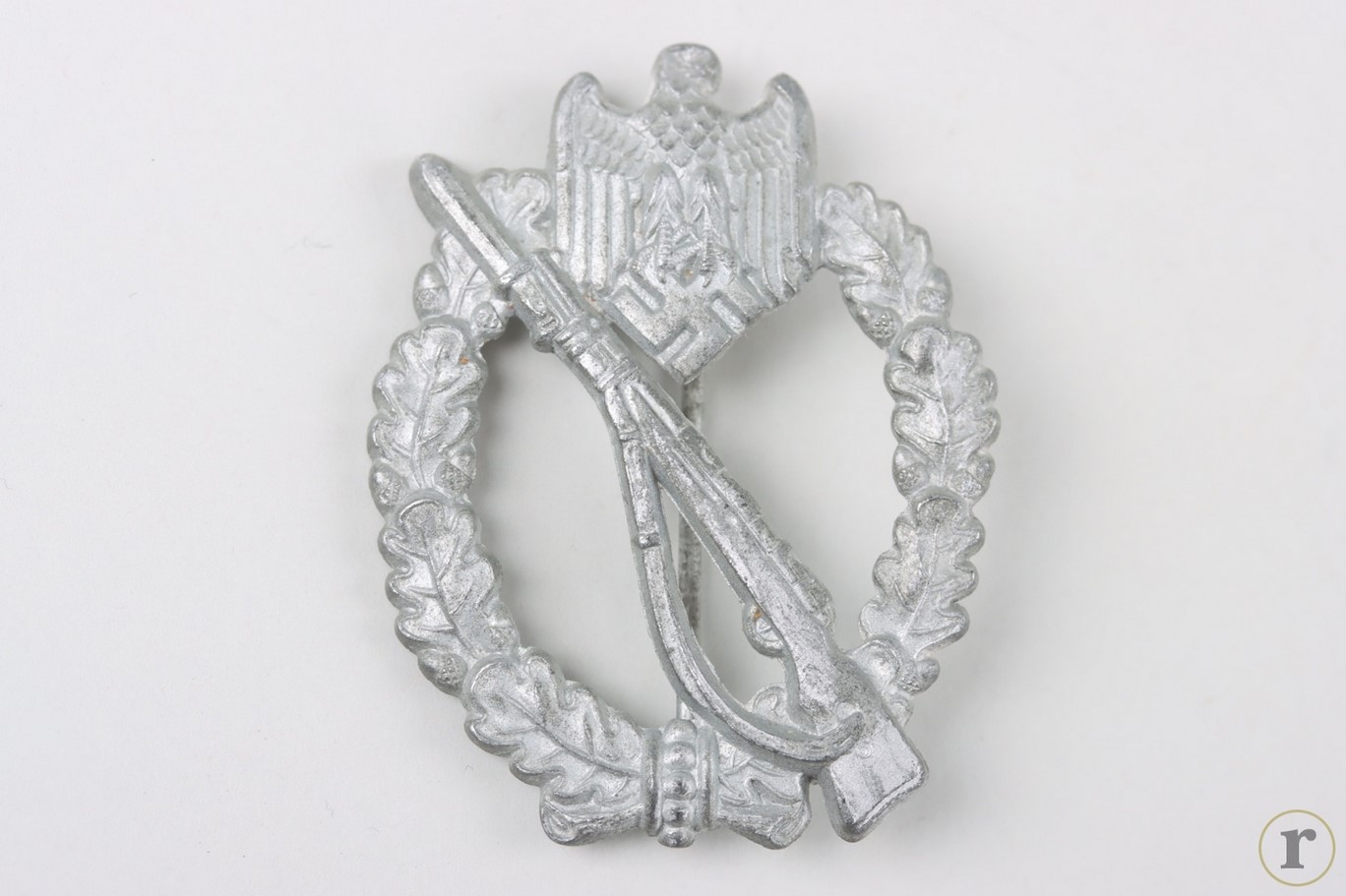 #73-1300 – Infantry Assault Badge in Silver ‘Assmann’