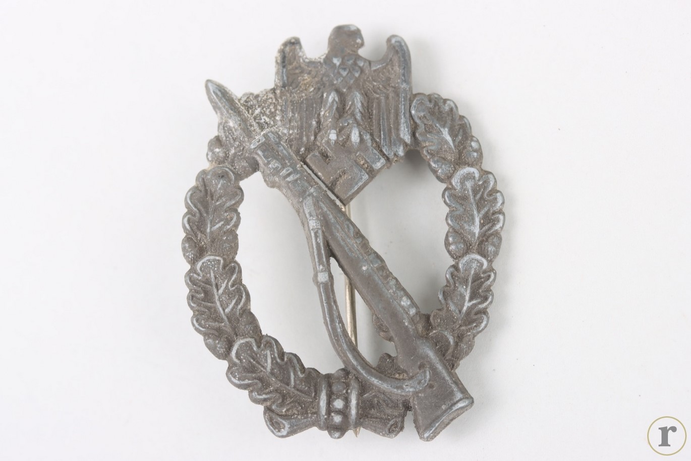 #73-1303 – Infantry Assault Badge in Silver ‘Fo’