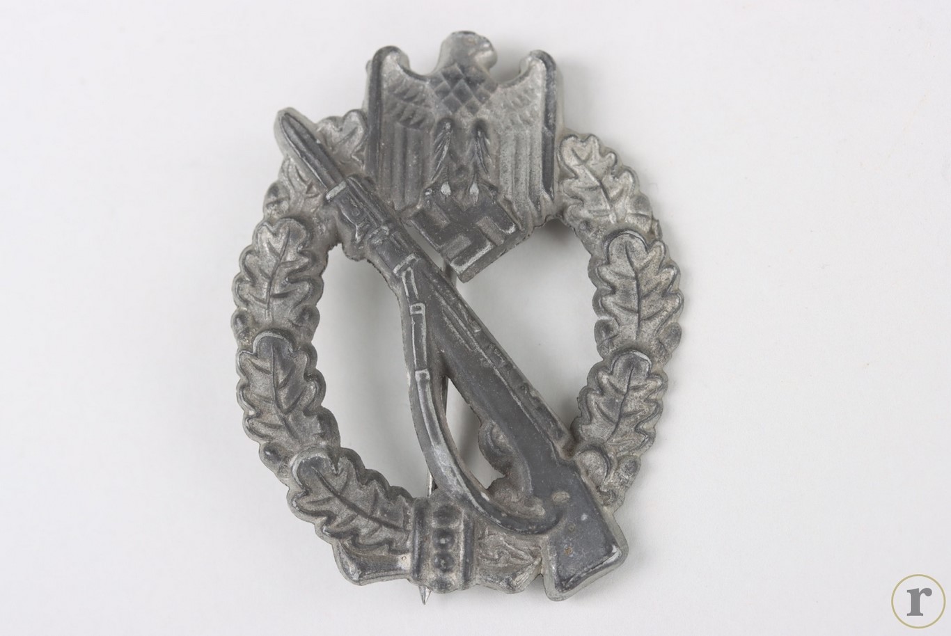 #73-1308 – Infantry Assault Badge in Silver ‘S&H’