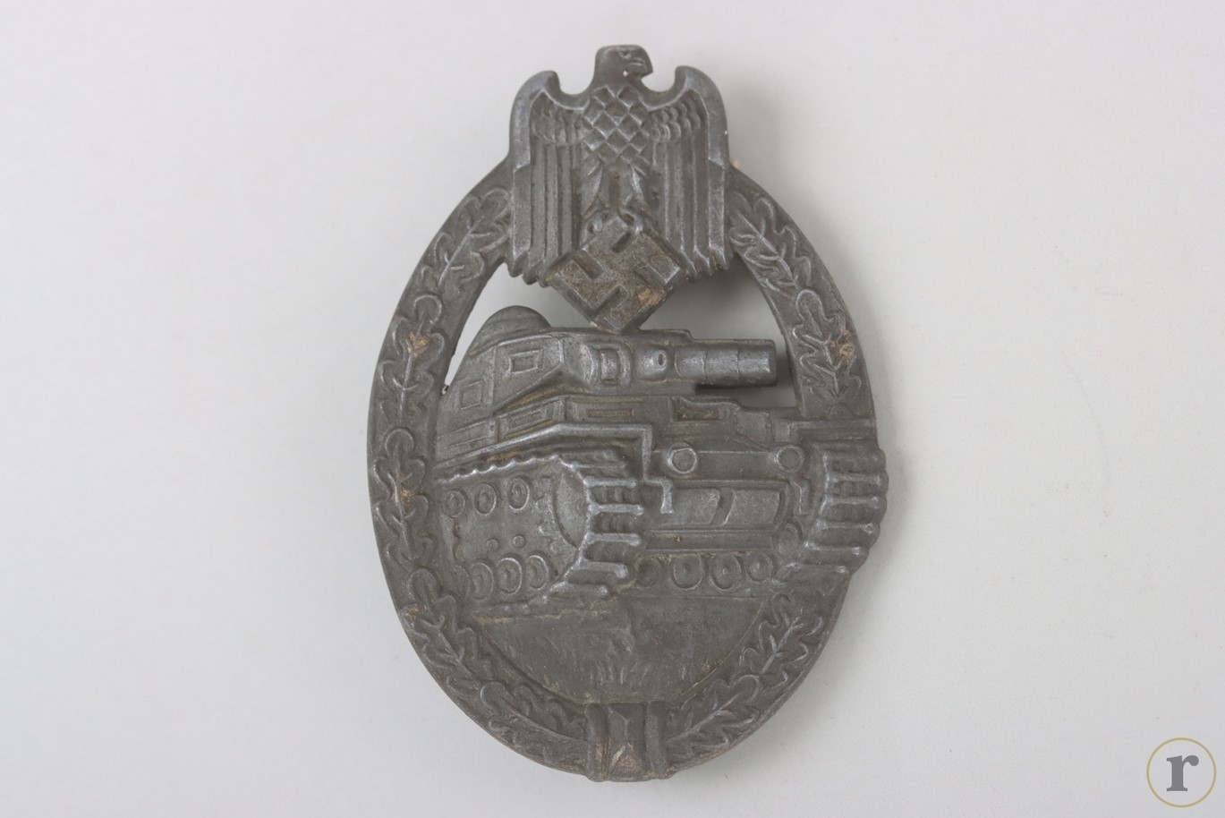 #73-1322 – Tank Assault Badge in Silver ‘RRS’