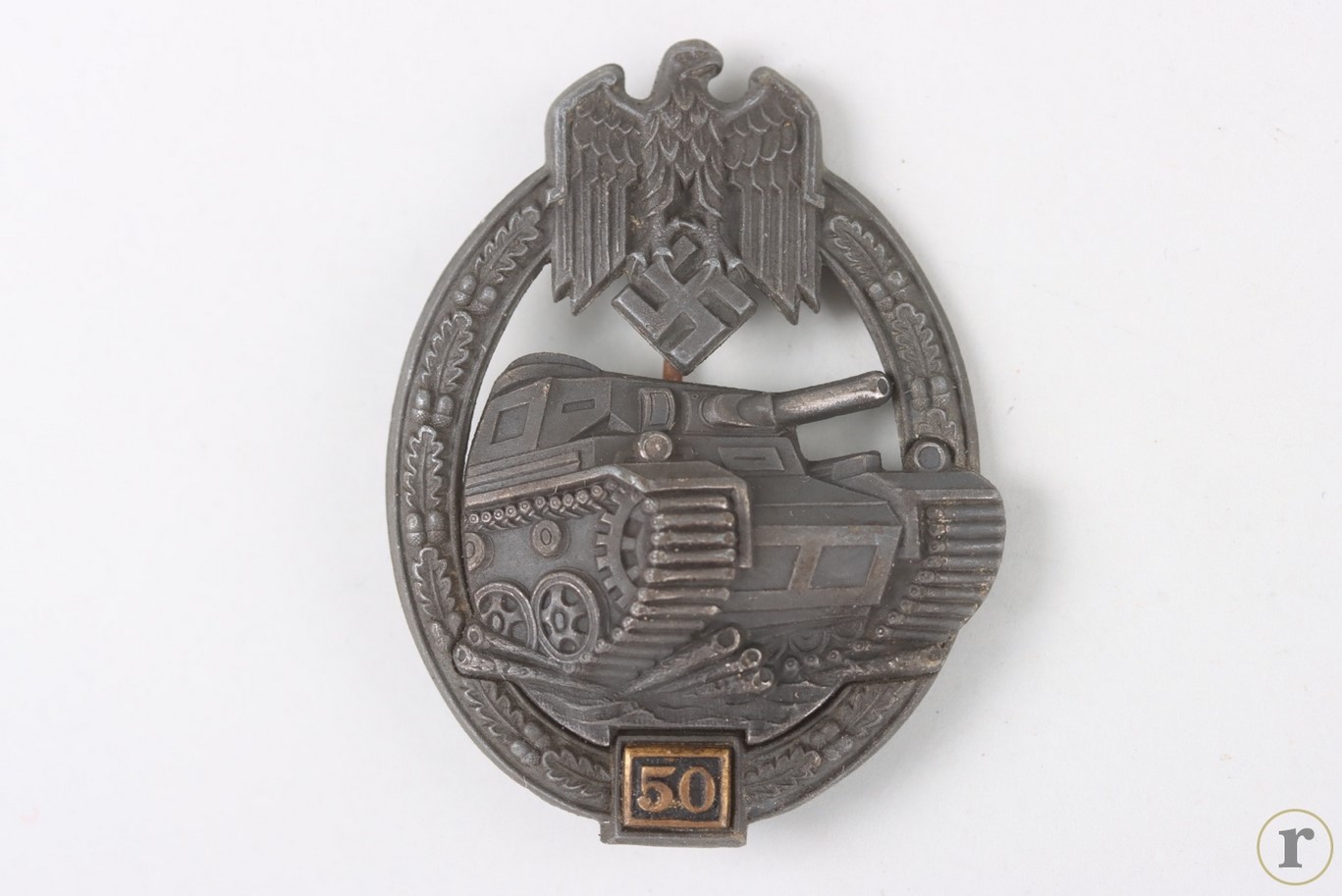 #73-1324 – Tank Assault Badge 3rd Class ’50’ in Silver ‘G.B.’