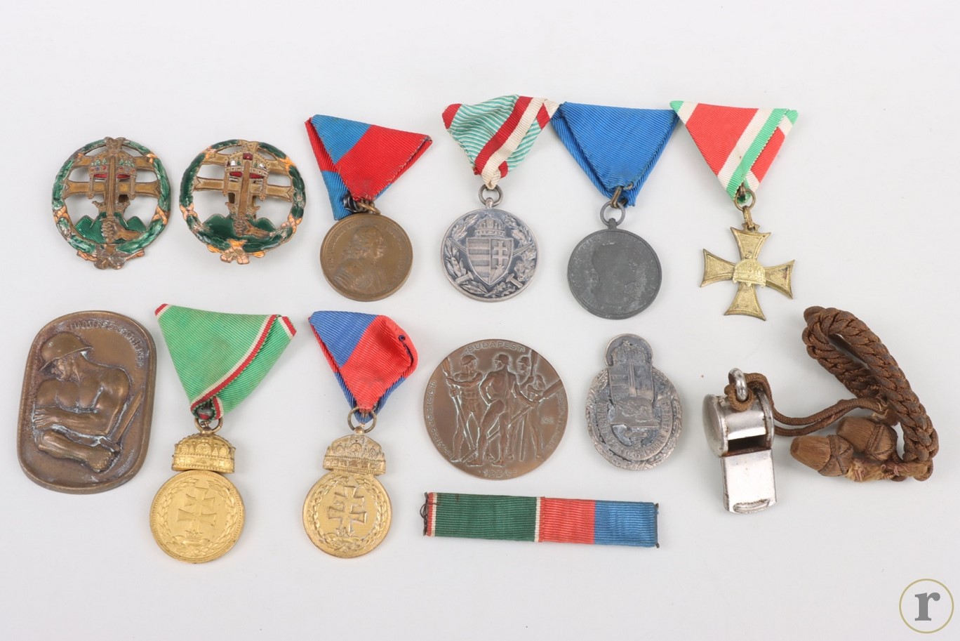 #73-1590 – Lot of badges